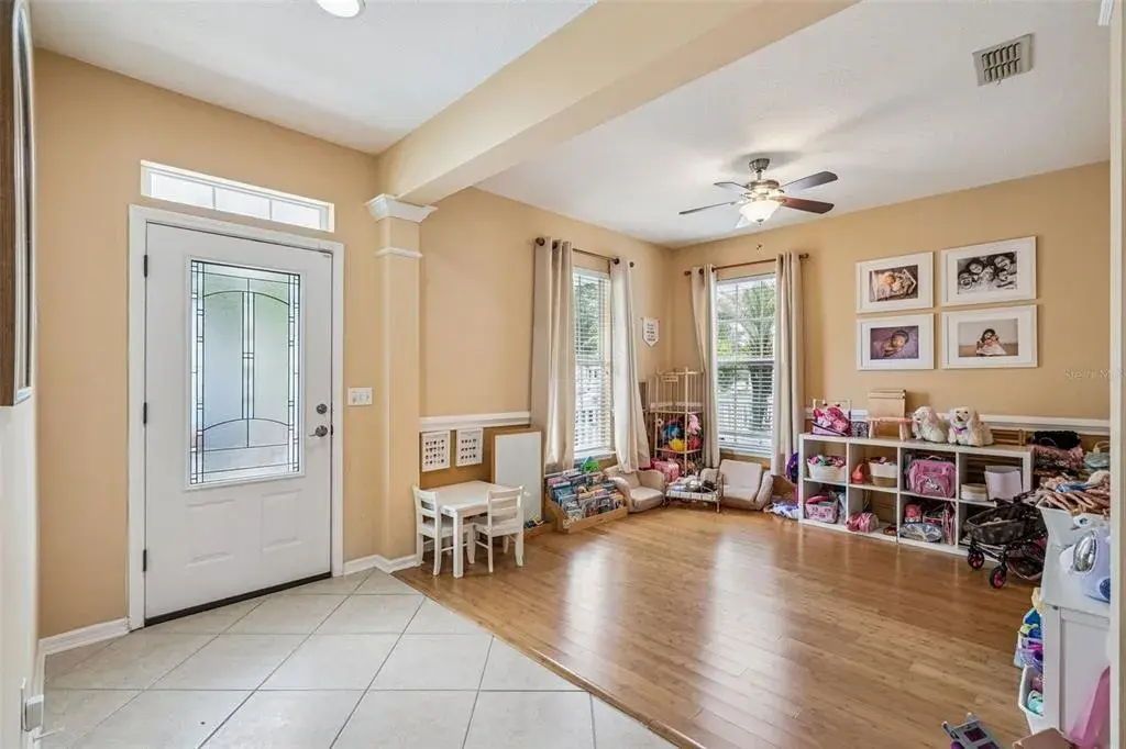 Living Room/Play room/Flex Space/Dining Room