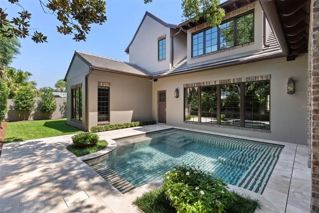 Back Exterior/Pool