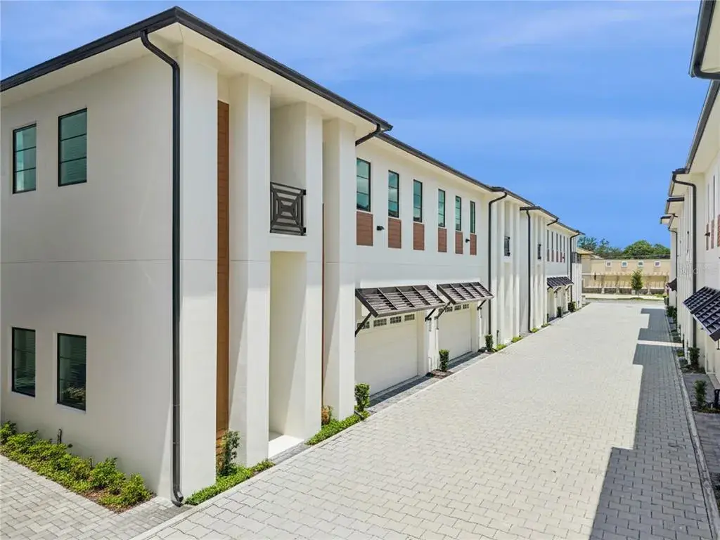 Luxury Winter Park Townhome: 3 Bedrooms/2.5 Baths/In-Unit Elevator and Private Fenced-In Backyard