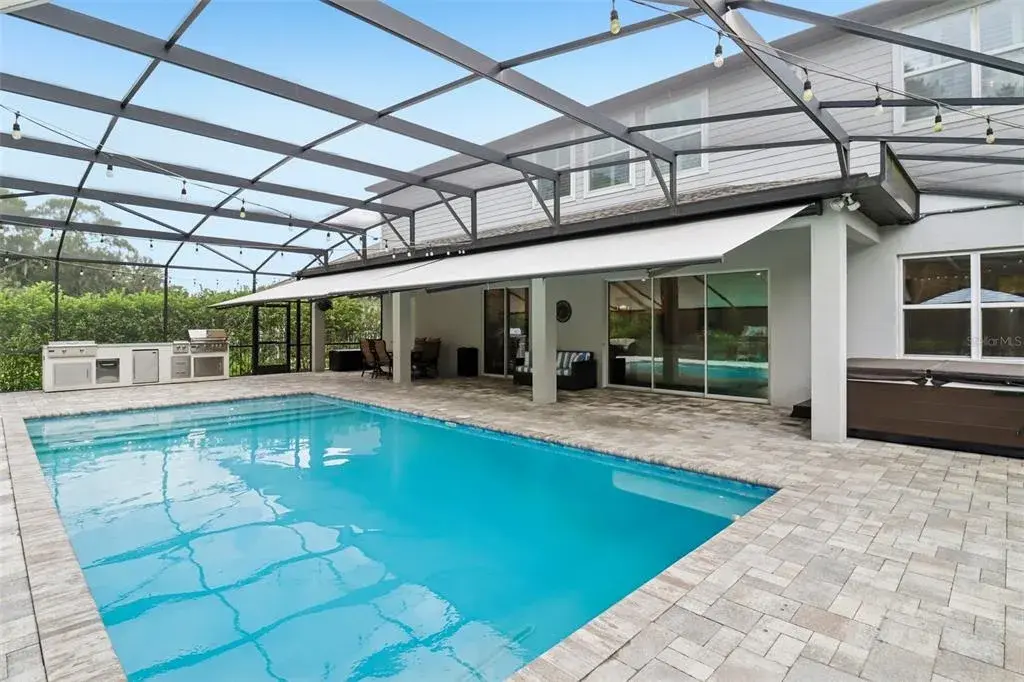 Spacious outdoor living!