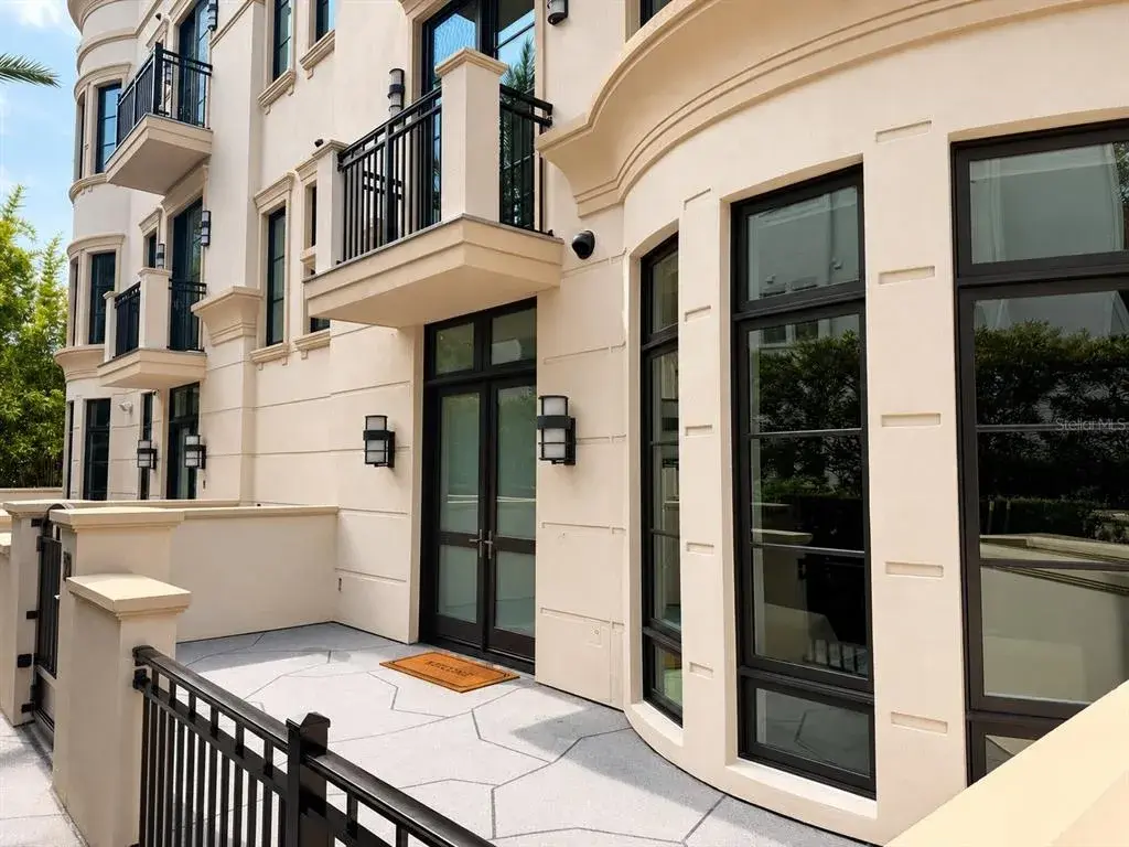 Property for sale at 125 S INTERLACHEN AVENUE UNIT 2, WINTER PARK, FL, 32789