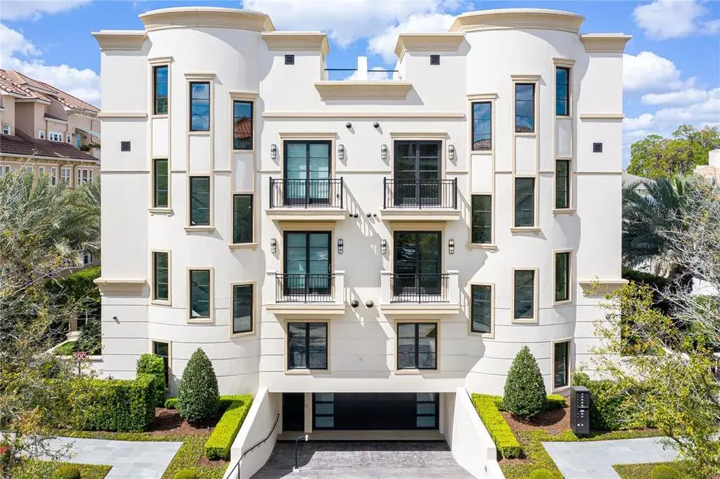 Property for sale at 125 S INTERLACHEN AVENUE UNIT 2, WINTER PARK, FL, 32789