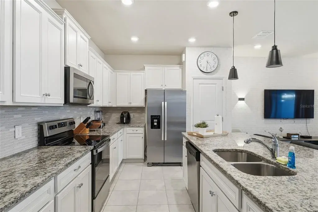 Property for sale at 236 JETTY WAY, DAVENPORT, FL, 33897