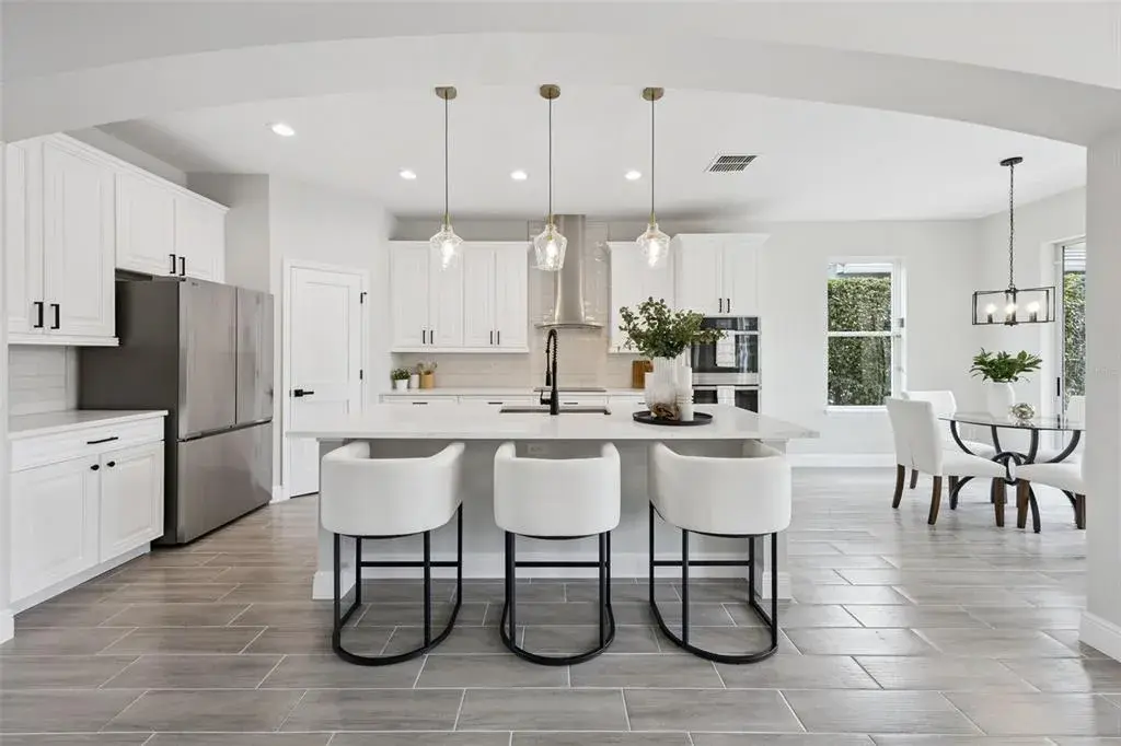 Property for sale at 1812 LAKE ROBERTS LANDING DRIVE, WINTER GARDEN, FL, 34787