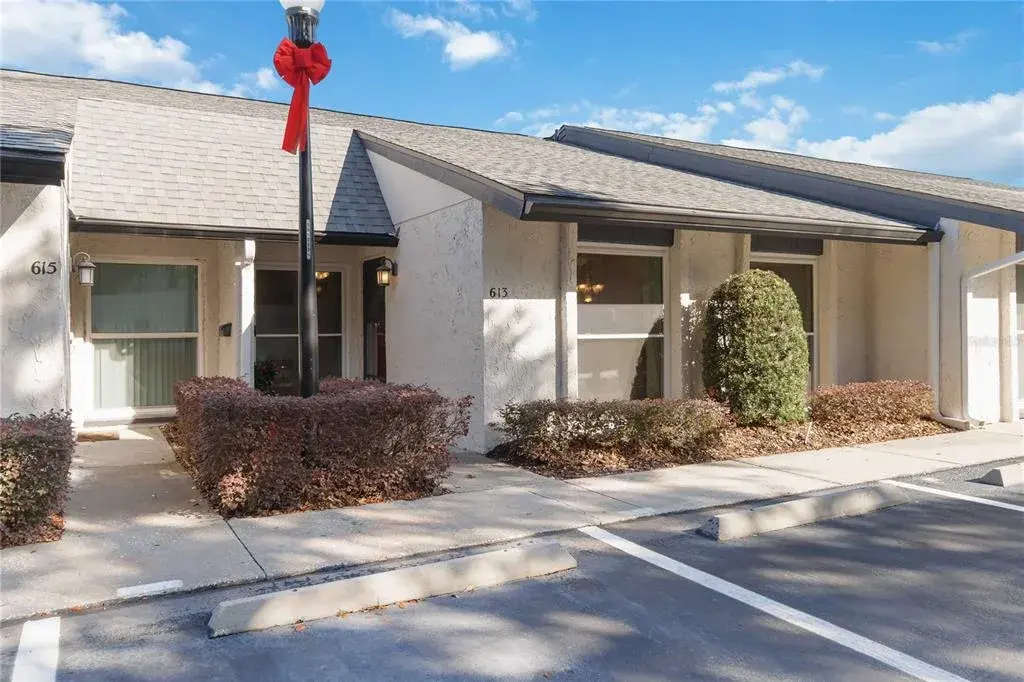 613 Orange Tree Ct Maitland
