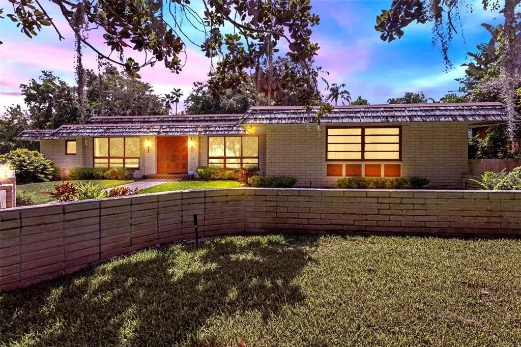 Welcome Home to 446 Alberta Drive Winter Park FL