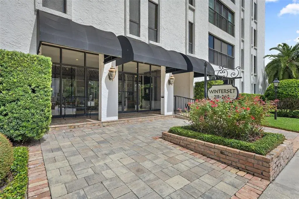 Welcome to 259 E Canton Avenue....