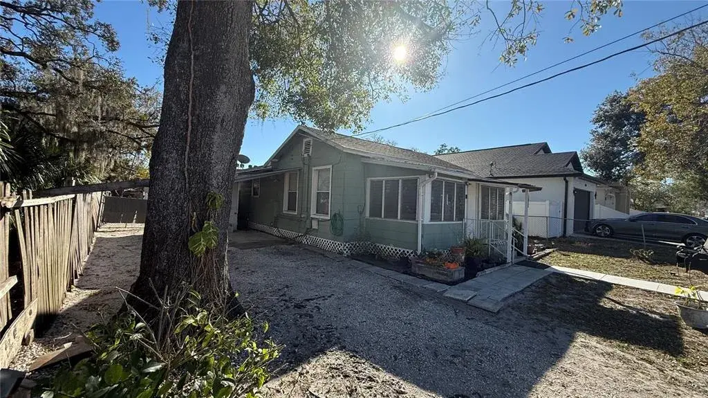 Property for sale at 2504 W SOUTH AVENUE, TAMPA, FL, 33614