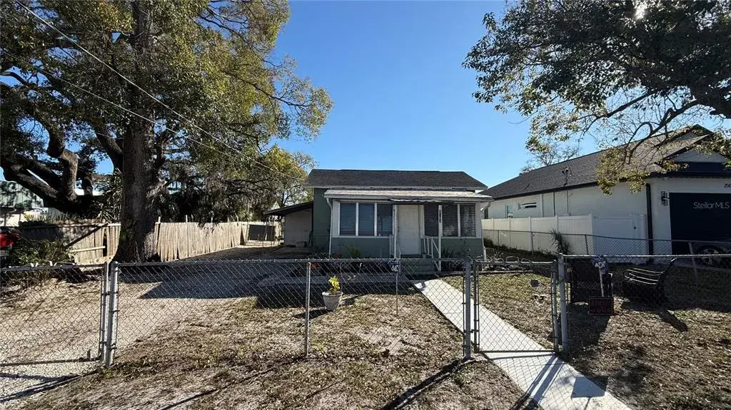 Property for sale at 2504 W SOUTH AVENUE, TAMPA, FL, 33614