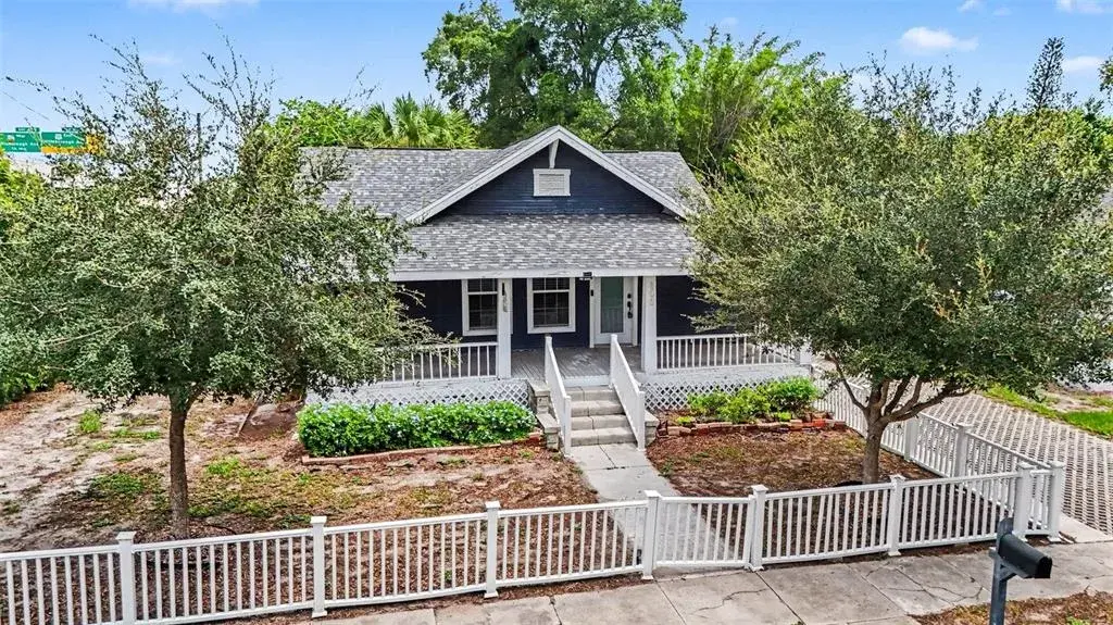 Property for sale at 800 E GENESEE STREET, TAMPA, FL, 33603