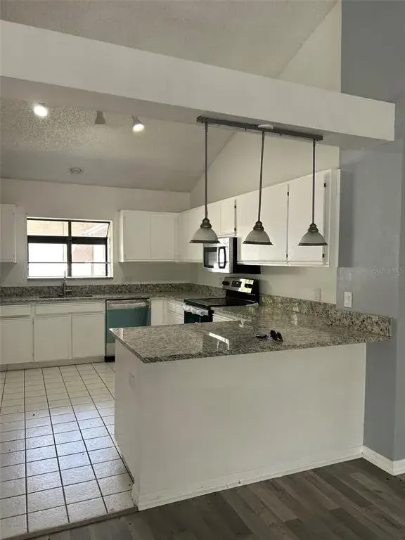 Property for sale at 5106 STONEHURST ROAD, TAMPA, FL, 33647