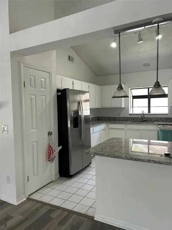 Property for sale at 5106 STONEHURST ROAD, TAMPA, FL, 33647