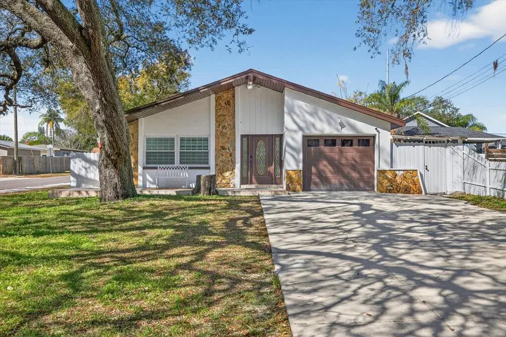Property for sale at 8902 N HAMNER AVENUE, TAMPA, FL, 33604