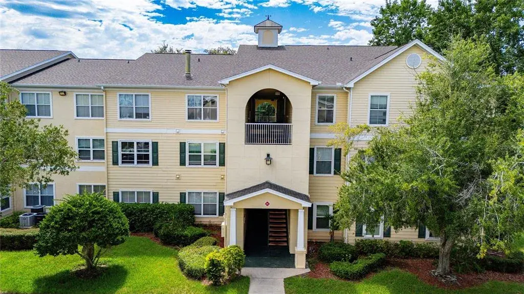 Property for sale at 18525 BRIDLE CLUB DRIVE UNIT 18525, TAMPA, FL, 33647
