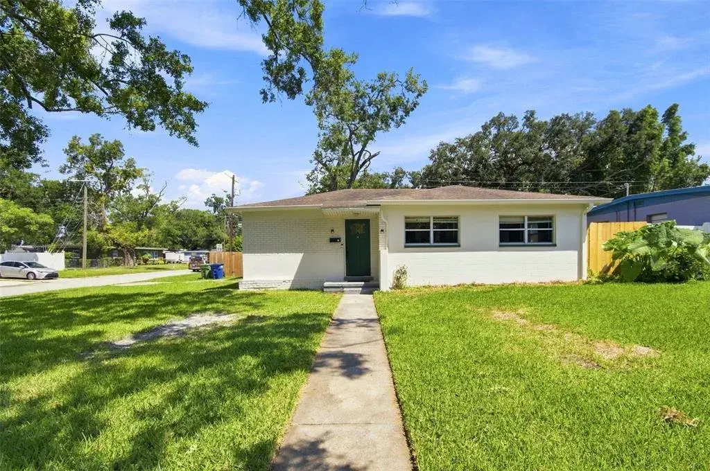 Property for sale at 2002 E HAMILTON AVENUE, TAMPA, FL, 33610