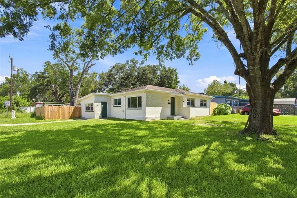 Property for sale at 2002 E HAMILTON AVENUE, TAMPA, FL, 33610