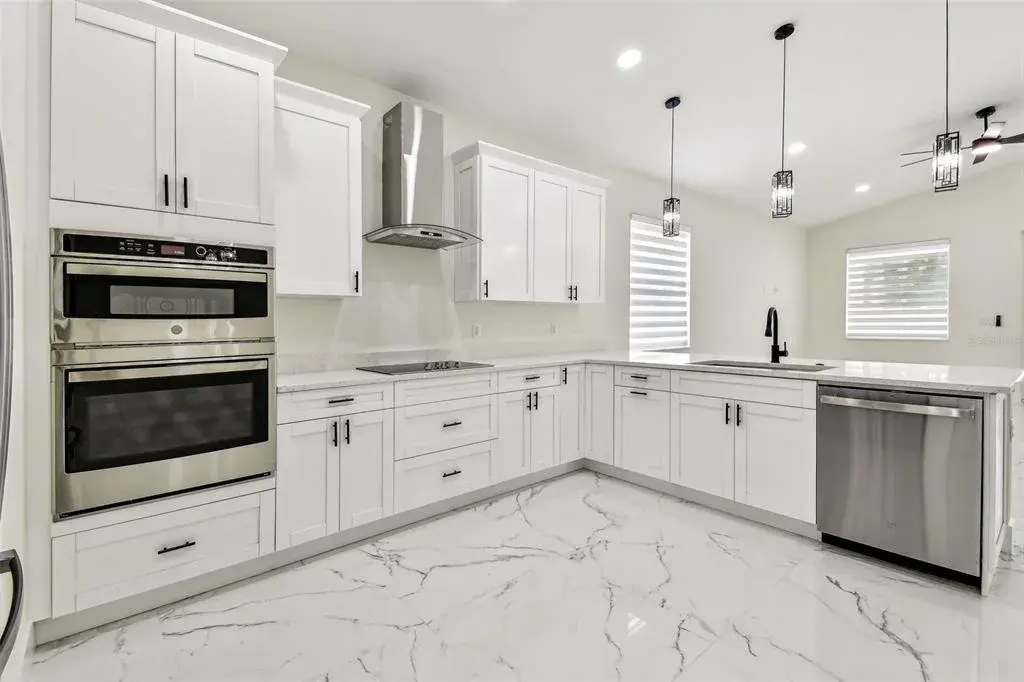 Property for sale at 7012 N WILLOW AVENUE, TAMPA, FL, 33604