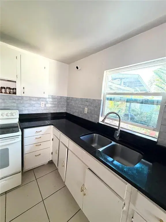 Property for sale at 8904 N 20TH STREET, TAMPA, FL, 33604
