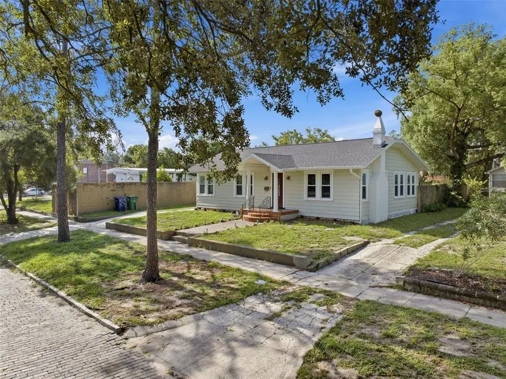 Property for sale at 106 W COMANCHE AVENUE, TAMPA, FL, 33604