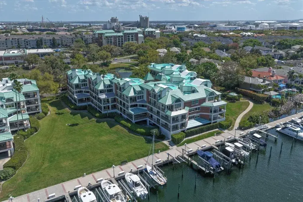 Aerial view of Seddon Cove and Seddon Channel, with Davis Islands and Bayshore Blvd in background.