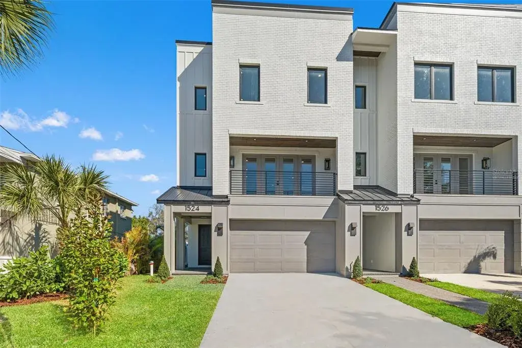 Amazing location. Close to downtown