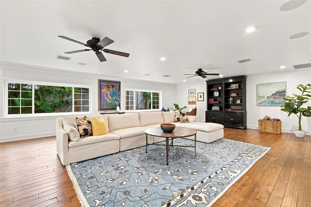 Property for sale at 2807 W FOUNTAIN BOULEVARD, TAMPA, FL, 33609