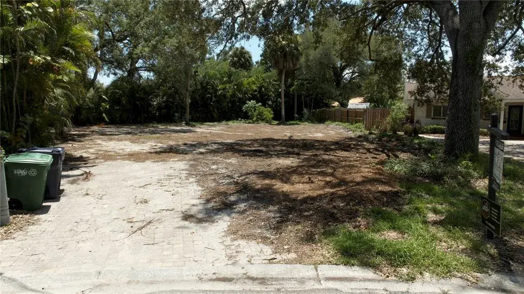 Property for sale at 2311 S LILA LANE, TAMPA, FL, 33629