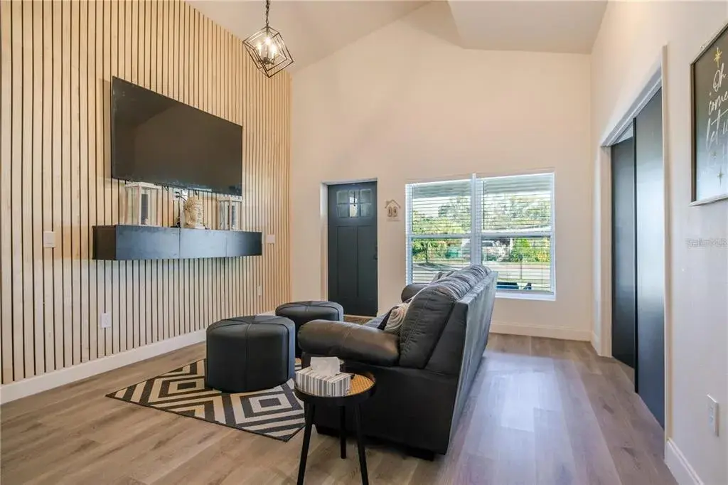 Property for sale at 1704 W HANNA AVENUE, TAMPA, FL, 33604