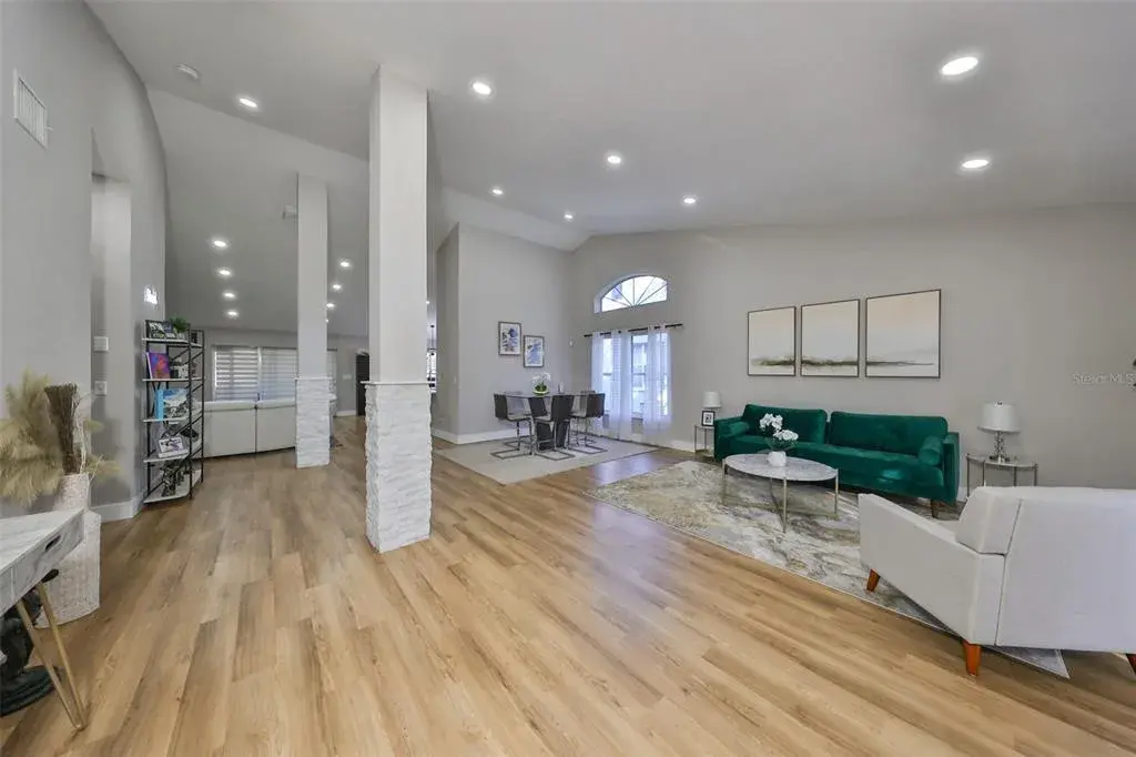 Property for sale at 9309 HAMPSHIRE PARK DRIVE, TAMPA, FL, 33647