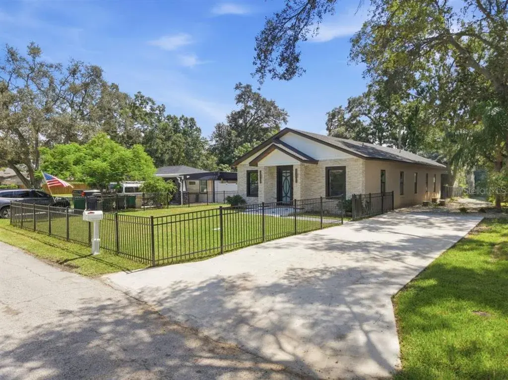 Property for sale at 4710 W BAY VIEW AVENUE, TAMPA, FL, 33611