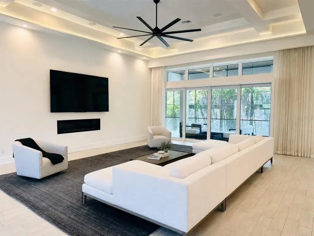 Property for sale at 5021 W HOMER AVENUE, TAMPA, FL, 33629