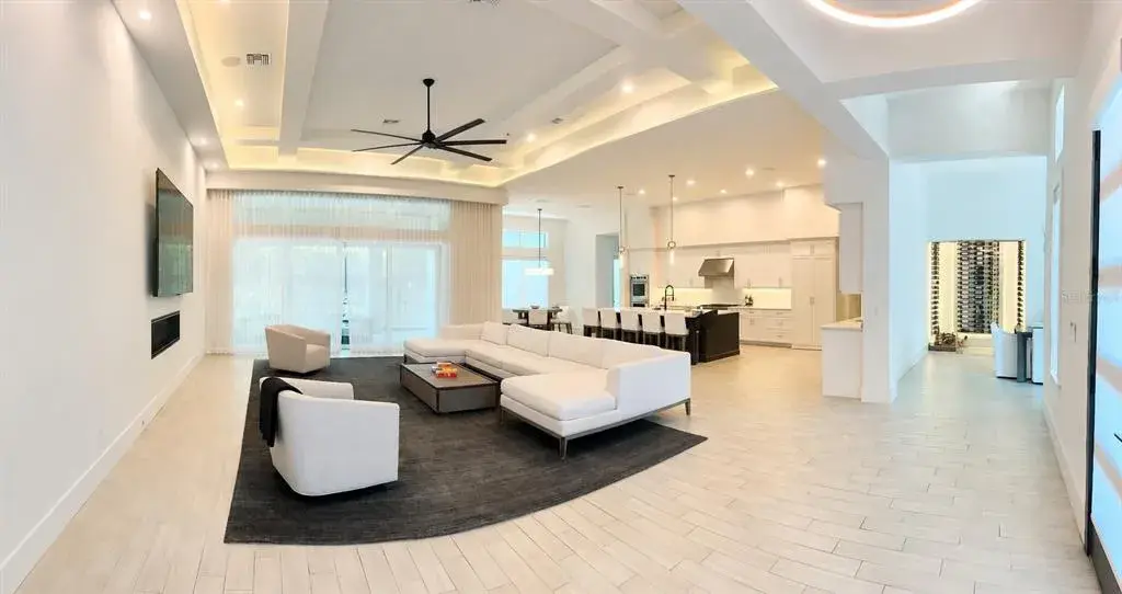 Property for sale at 5021 W HOMER AVENUE, TAMPA, FL, 33629