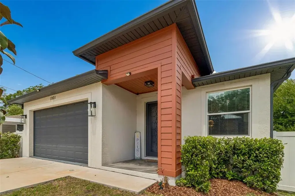 Property for sale at 1901 W CLUSTER AVENUE, TAMPA, FL, 33604