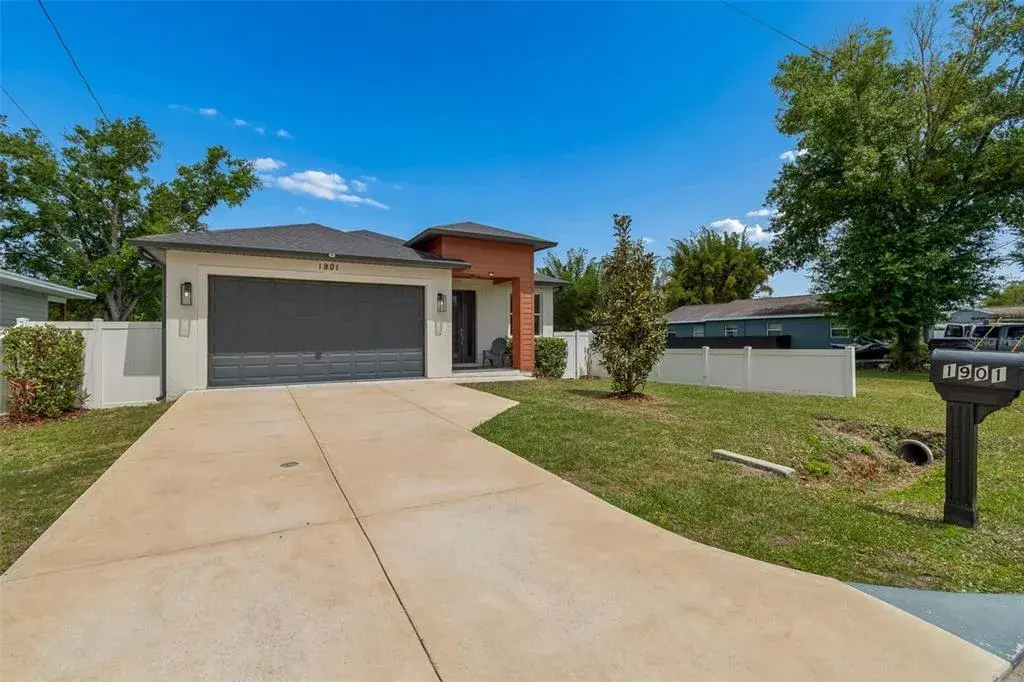 Property for sale at 1901 W CLUSTER AVENUE, TAMPA, FL, 33604