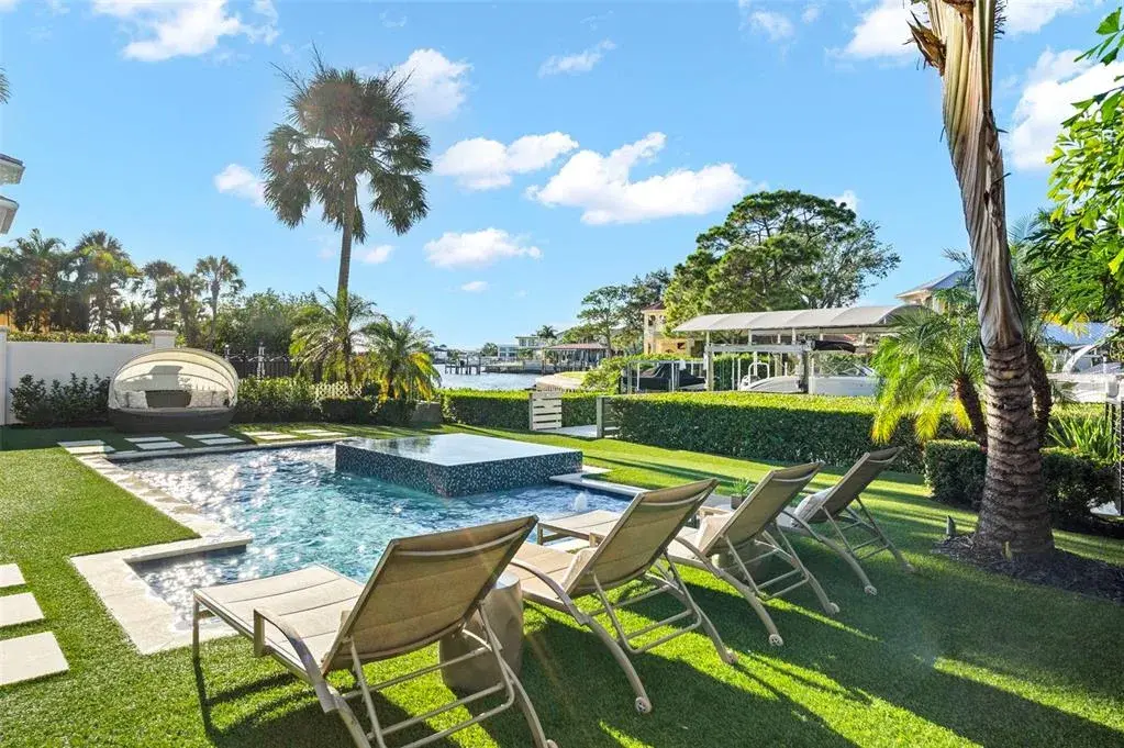 Property for sale at 5215 W NEPTUNE WAY, TAMPA, FL, 33609