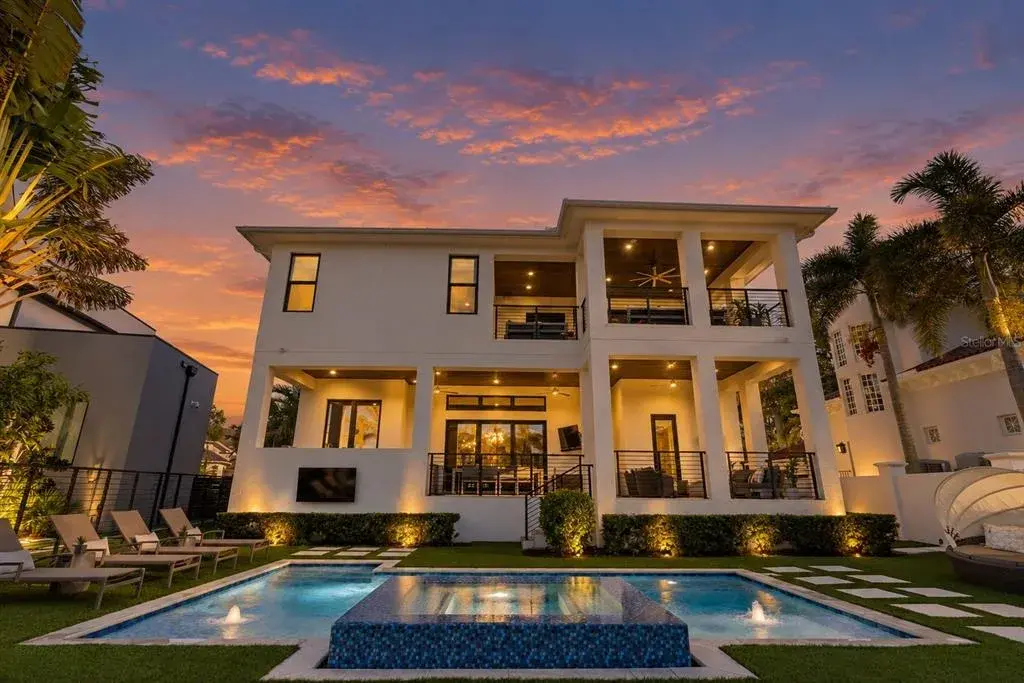 Property for sale at 5215 W NEPTUNE WAY, TAMPA, FL, 33609