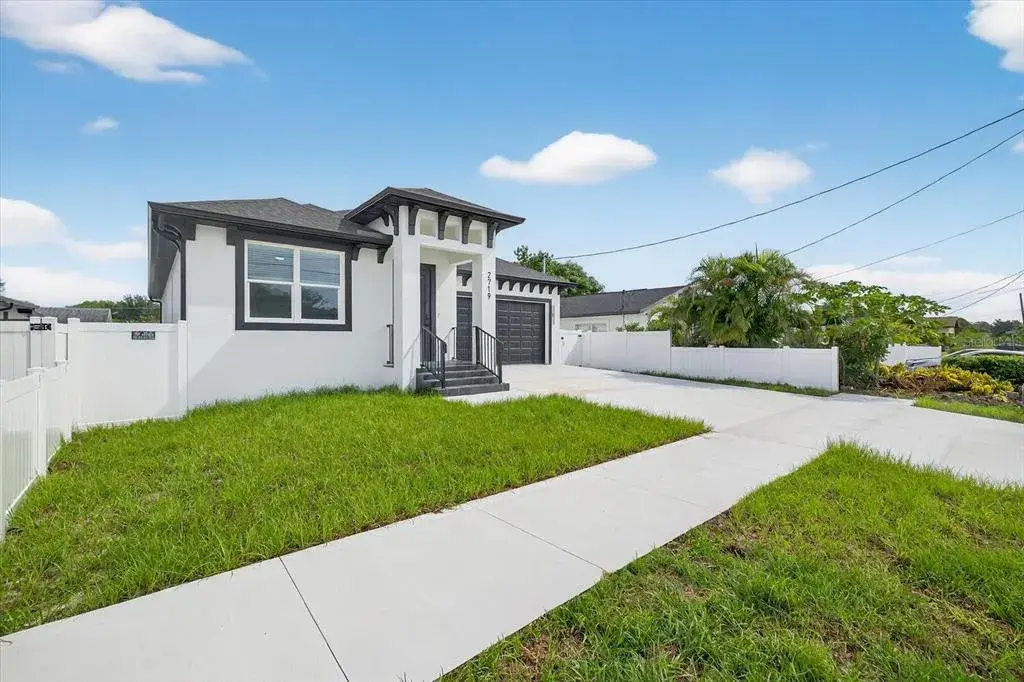 Property for sale at 2719 W SAINT JOHN STREET, TAMPA, FL, 33607