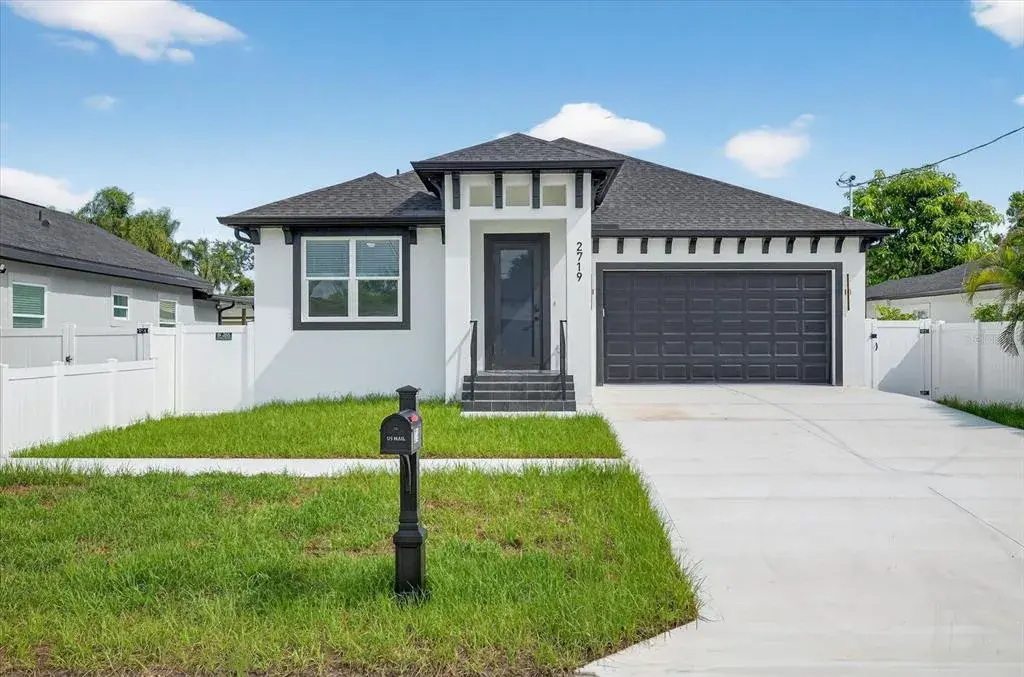 Property for sale at 2719 W SAINT JOHN STREET, TAMPA, FL, 33607