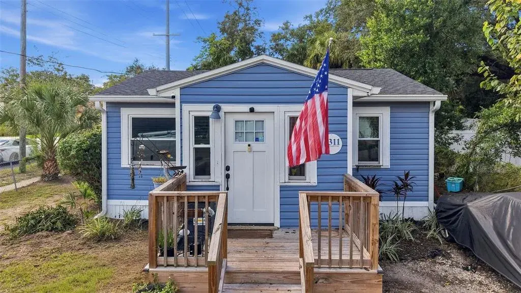 Property for sale at 3311 E ELLICOTT STREET, TAMPA, FL, 33610