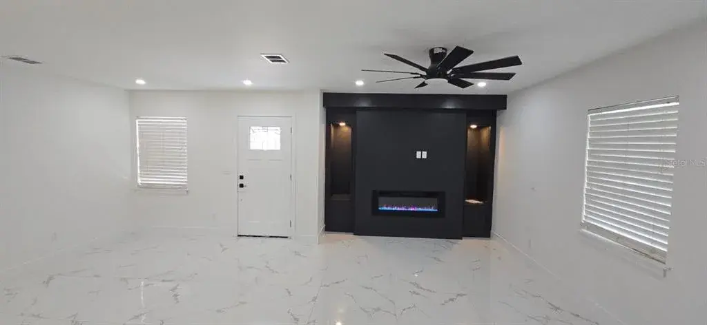 Property for sale at 4112 W WALLACE AVENUE, TAMPA, FL, 33611