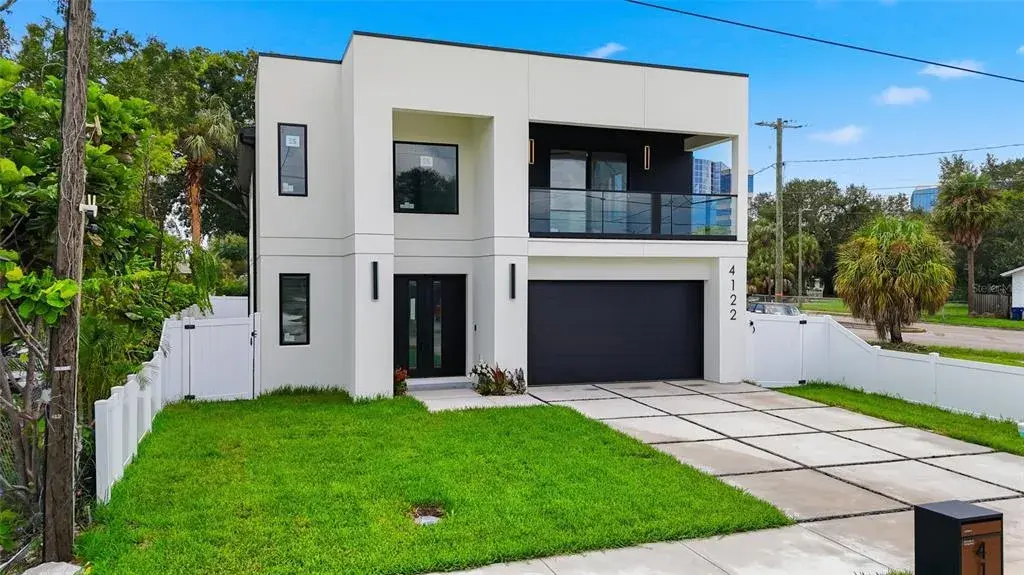 Property for sale at 4122 W NASSAU STREET, TAMPA, FL, 33607