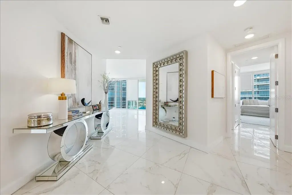 Expansive glass showcasing breathtaking waterfront scenery.