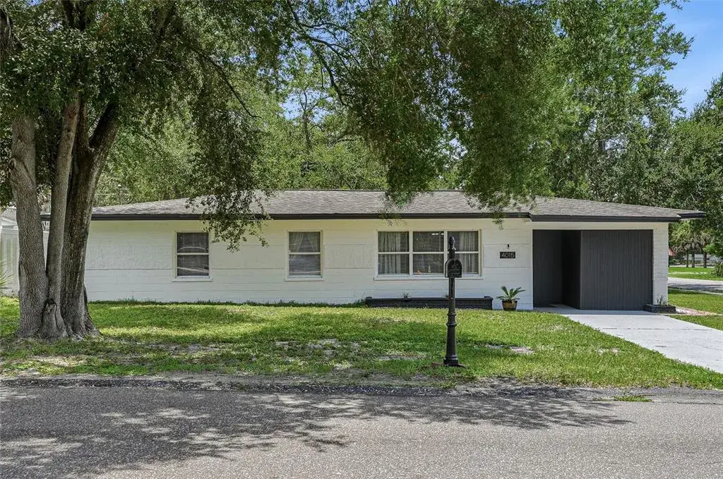 Property for sale at 4015 RIVER HILLS DRIVE, TAMPA, FL, 33617