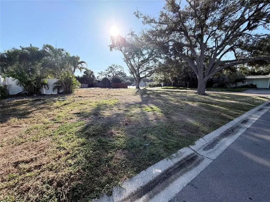 Property for sale at 3626 S OMAR AVENUE, TAMPA, FL, 33629
