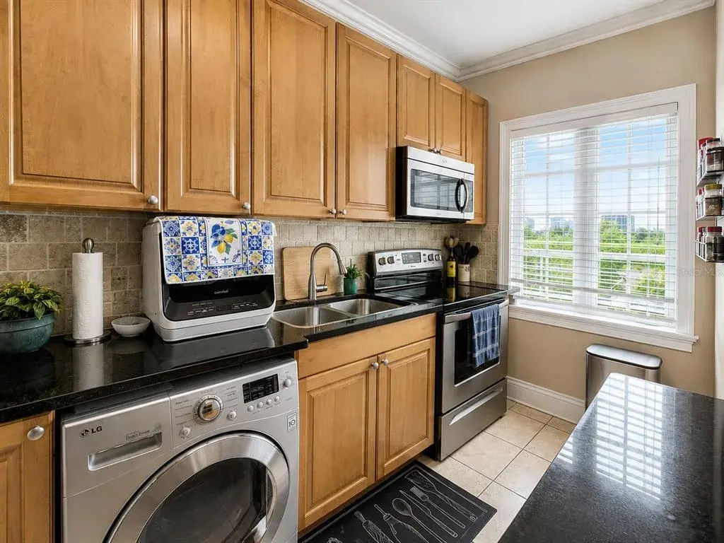 Property for sale at 2117 W DEKLE AVENUE UNIT H2, TAMPA, FL, 33606