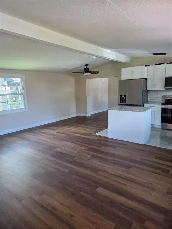 Living/dining Room Front View