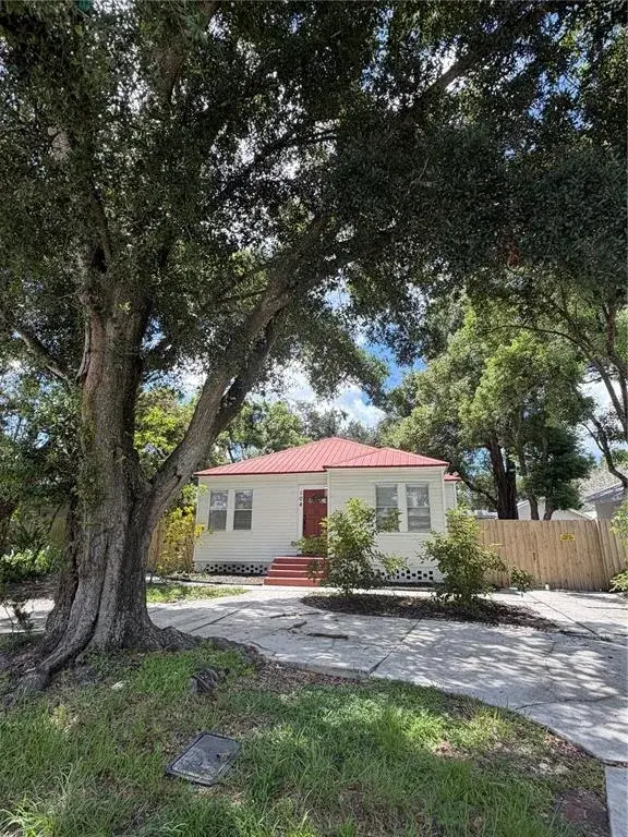 Property for sale at 104 W LAMBRIGHT STREET, TAMPA, FL, 33604