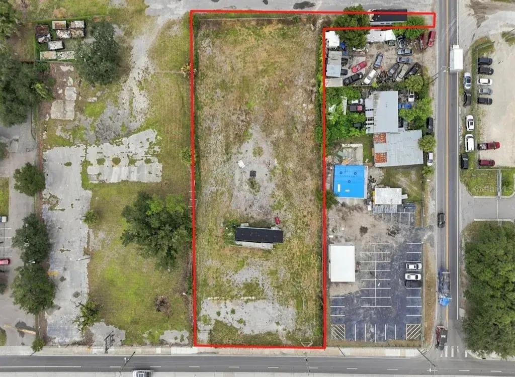 Property for sale at 4946 E HILLSBOROUGH AVENUE, TAMPA, FL, 33610