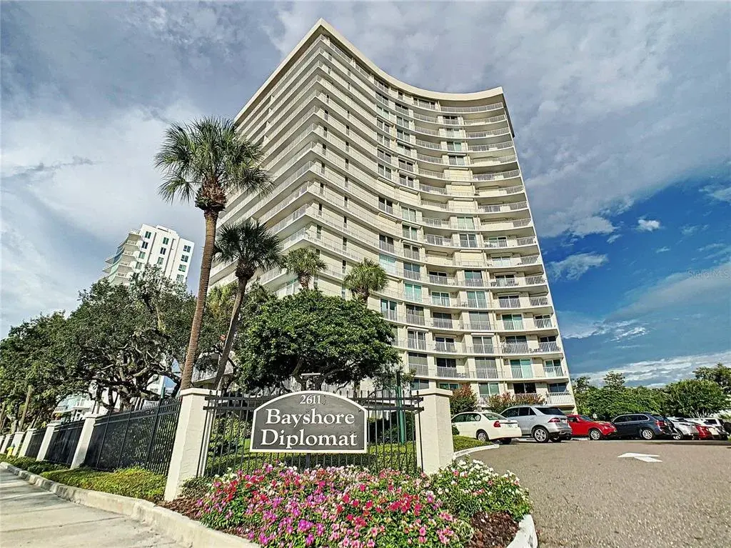 Property for sale at 2611 BAYSHORE BOULEVARD UNIT 303, TAMPA, FL, 33629