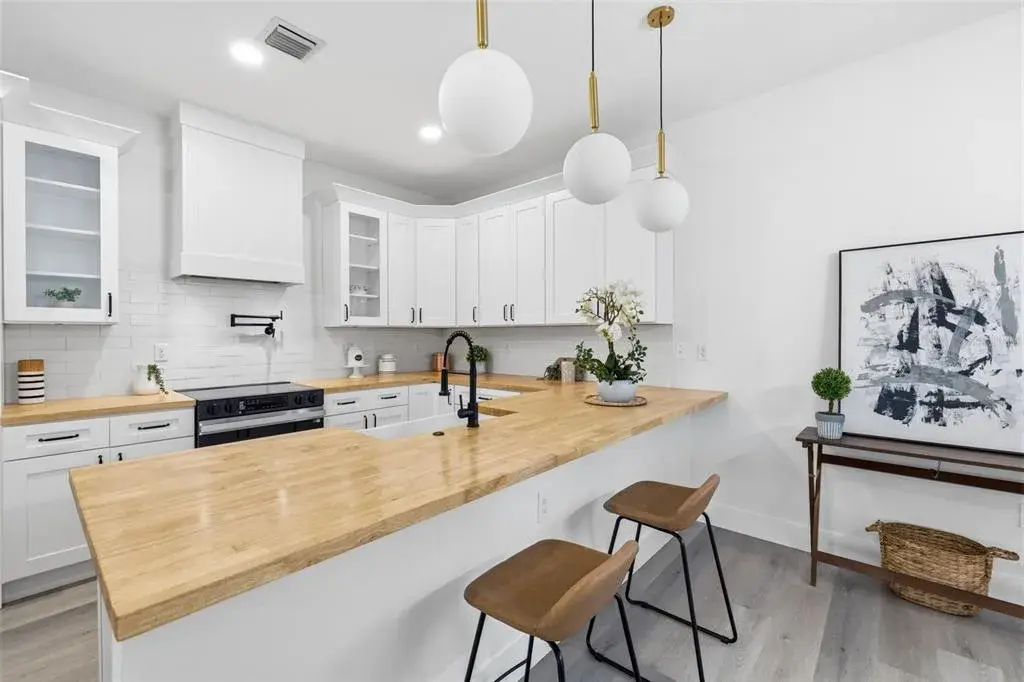 Property for sale at 2138 W NASSAU STREET UNIT 3, TAMPA, FL, 33607
